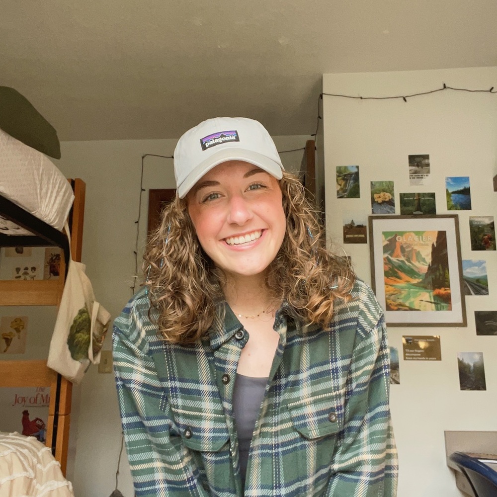 Meet your Posher, Kayley